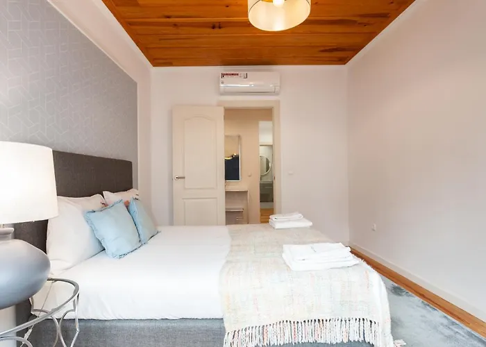 아파트 Flh Sao Bento With Balcony 리스본